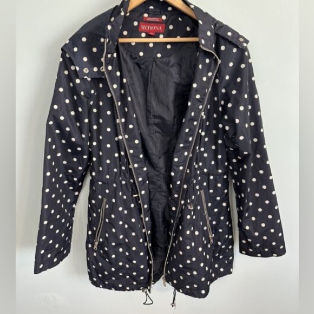 Polka dot jacket 🧥
